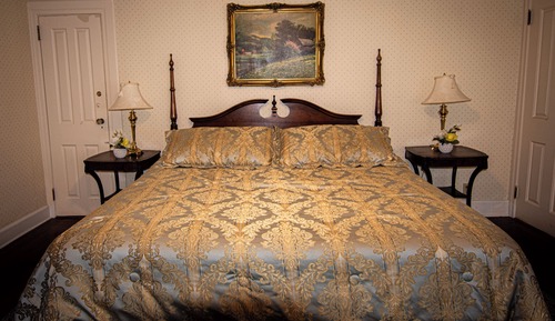 M4 Romantic Suite
