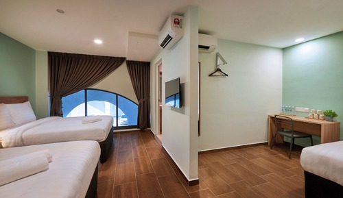 Queen Suite