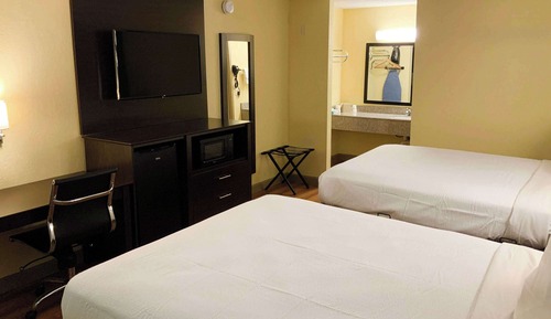 Room, 2 Queen Beds, Non Smoking