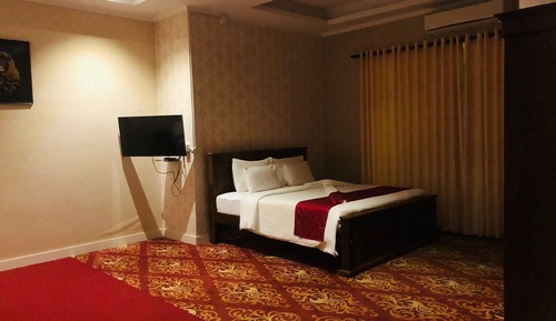 Deluxe Quadruple Room