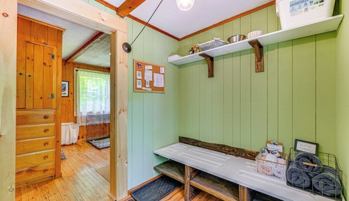 House (2 Bedrooms)