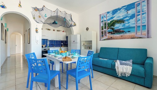 Family House, 2 Bedrooms, 2 Bathrooms (Casa Celeste 100m From Beach)