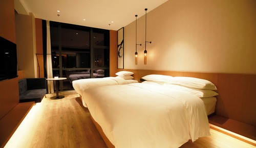 Family Room, 2 Double Beds, City View