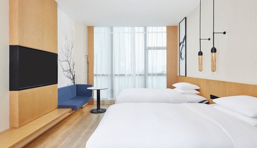 Business Room, 2 Double Beds, Non Smoking, City View