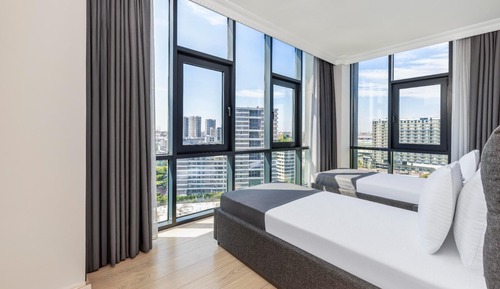 Apartment, 3 Bedrooms, City View