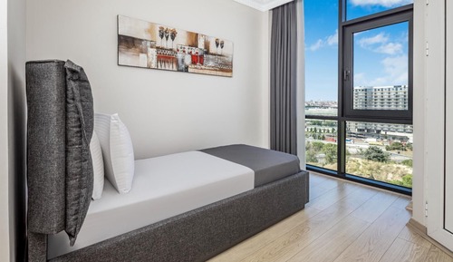 Apartment, 3 Bedrooms, City View, Corner