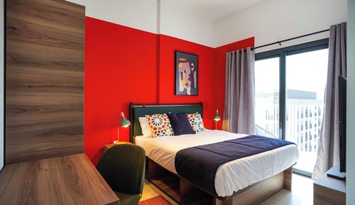 Economy Queen Room in shared apartment