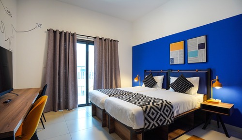 Standard Twin Room in shared apartment