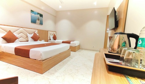 Deluxe Triple Room
