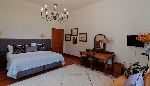 Deluxe Suite