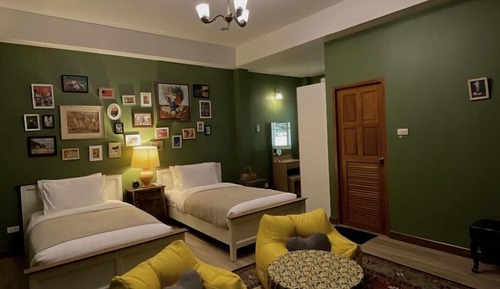 Deluxe Twin Room
