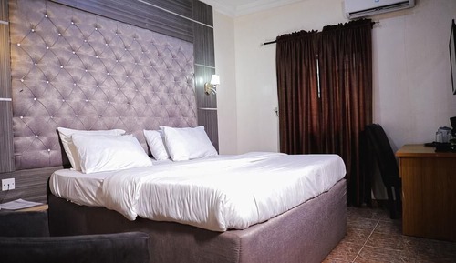 Deluxe Single Room