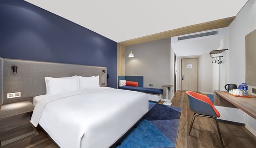 Standard Room, 1 King Bed, Accessible