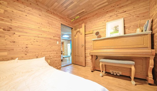 Basic Room, 4 Bedrooms (Gamnamu ( F1 ))