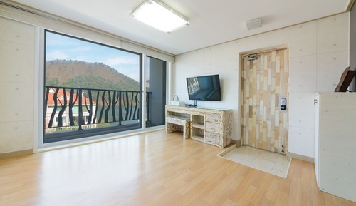 Basic Room, 1 Bedroom (Guiness)