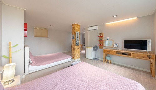 Basic Room, 1 Bedroom (201)