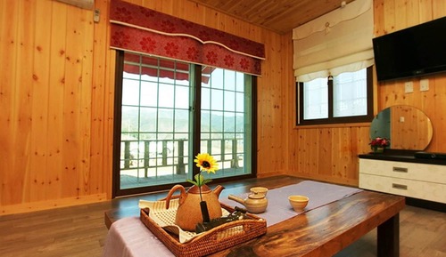 Room (Mountain)