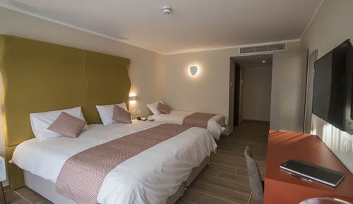 Triple Room, Partial Sea View