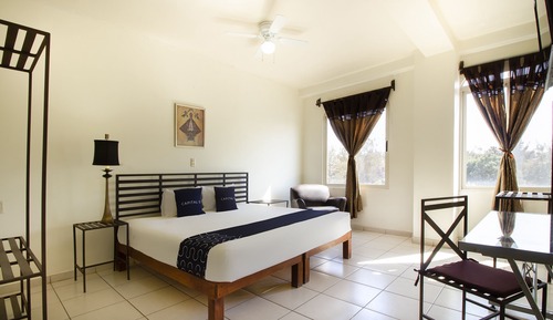 Superior Room, 1 King Bed