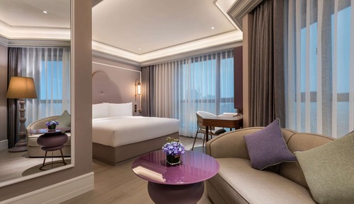 Superior Room, 1 King Bed