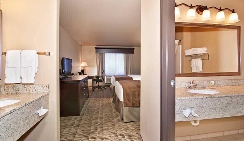 Room, 2 Queen Beds, Non Smoking (Handicap)