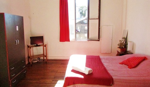 Budget Room for 4 People