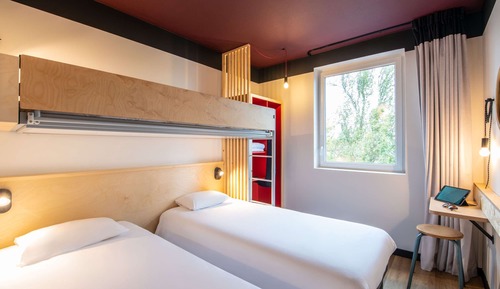 Room, 3 Twin Beds