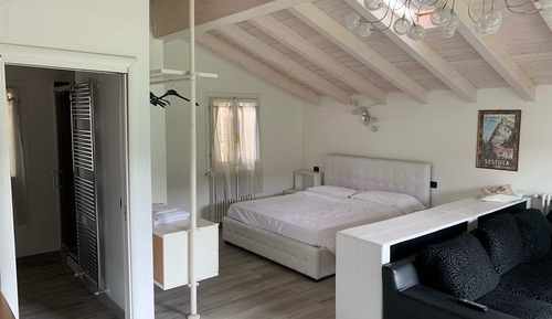 Deluxe Studio Suite