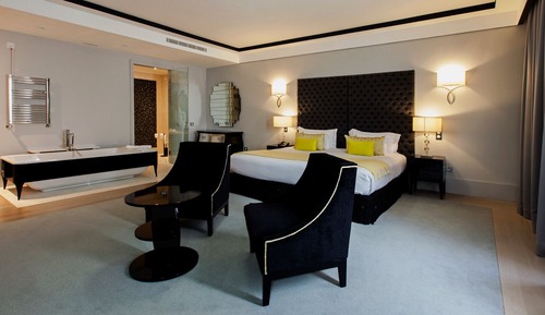Junior Studio Suite