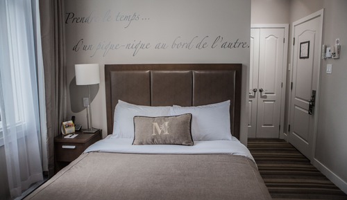 Standard Room, 1 Queen Bed