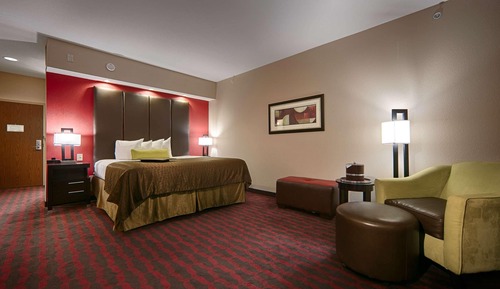Standard Room, 1 King Bed, Non Smoking, Refrigerator & Microwave