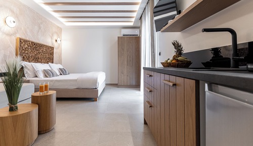 Superior Suite, City View
