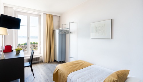 Single Room, Lake View