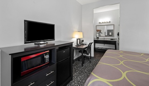 Studio Suite, 1 King Bed, Non Smoking