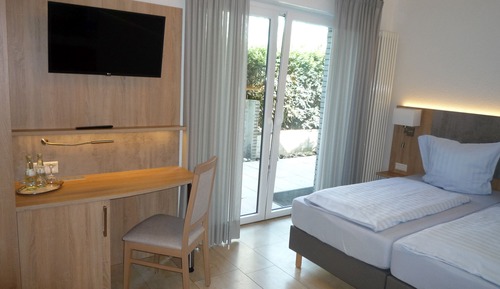 Classic Double Room Single Use, Private Bathroom