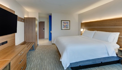 Standard Room, 1 King Bed