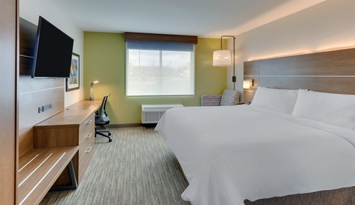 Standard Room, 1 King Bed, Accessible (Mobility, Tub)