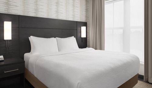 Studio Suite, 1 King Bed with Sofa bed, Non Smoking (Hearing Accessible)