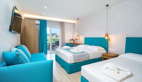 Superior Triple Room