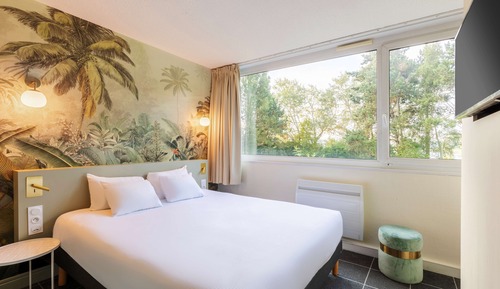 Classic Room, 1 Queen Bed, Non Smoking
