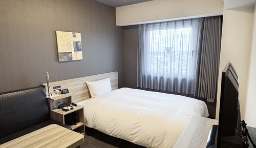 Single Room, Smoking
