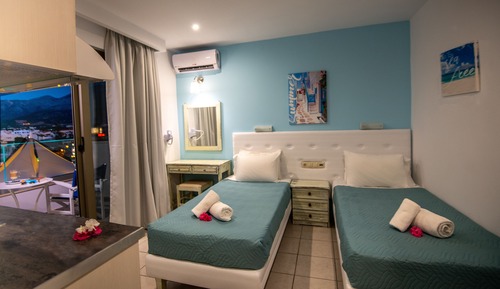 Standard Twin / Double Studio with Side Sea View