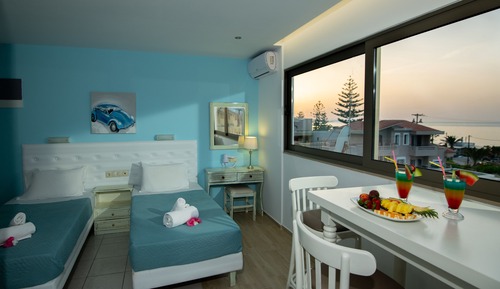 Superior Twin / Double Studio with Sea View