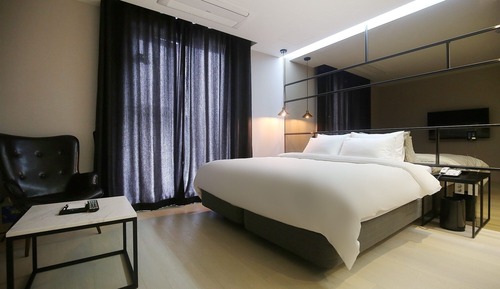 Room (Standard room)