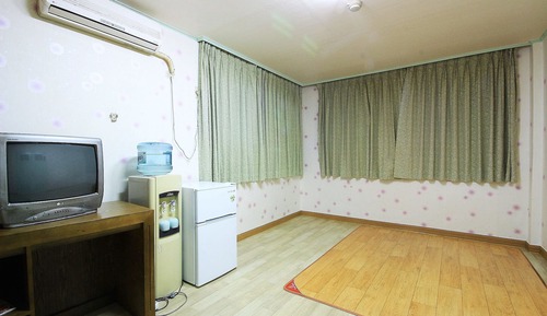 Room (Ondol (large))