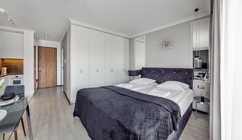 Studio Suite (96 D)