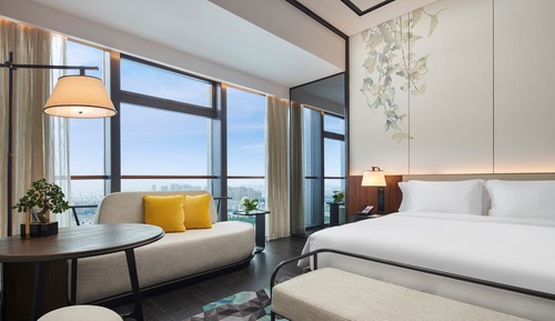 Standard Room, 1 King Bed
