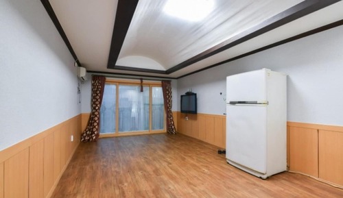Room (Family2#)
