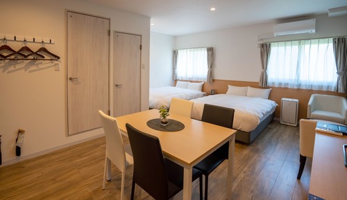 Deluxe Twin Room (check-in is not available after 11PM)