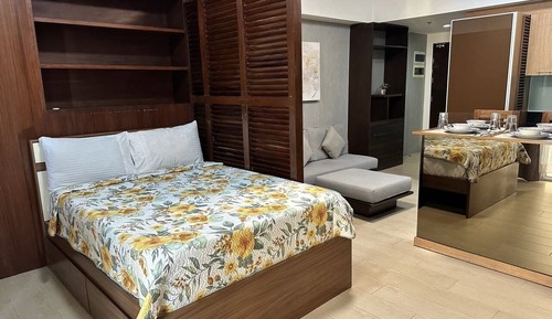 Honeymoon Studio